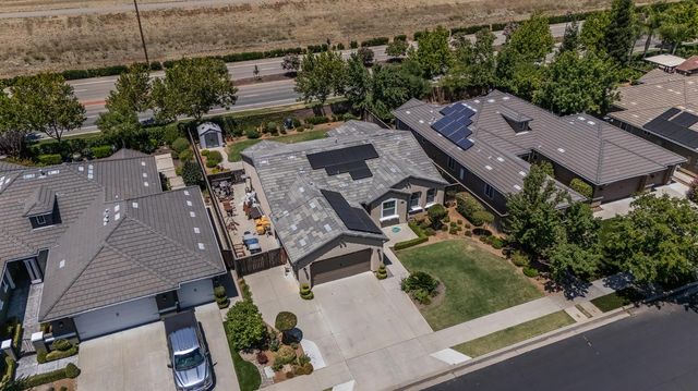 3863 Serena Avenue, Clovis, CA 93619