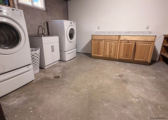 5041 GREYBULL AVE, Cheyenne, WY 82009