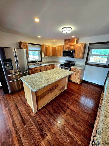 5041 GREYBULL AVE, Cheyenne, WY 82009