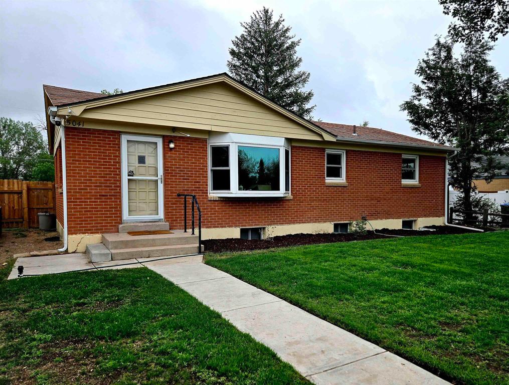 5041 GREYBULL AVE, Cheyenne, WY 82009