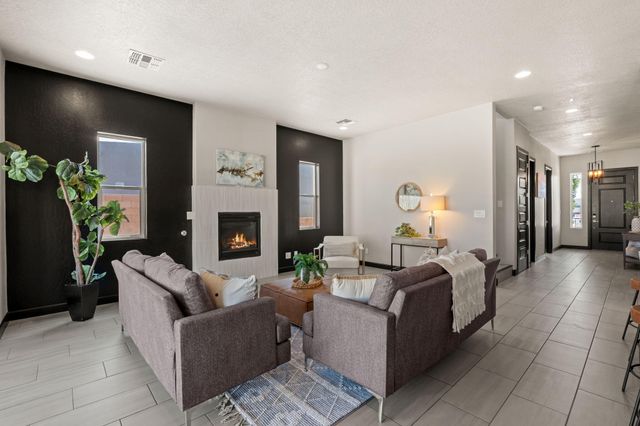 2416 Nugget Street SE, Rio Rancho, NM 87124