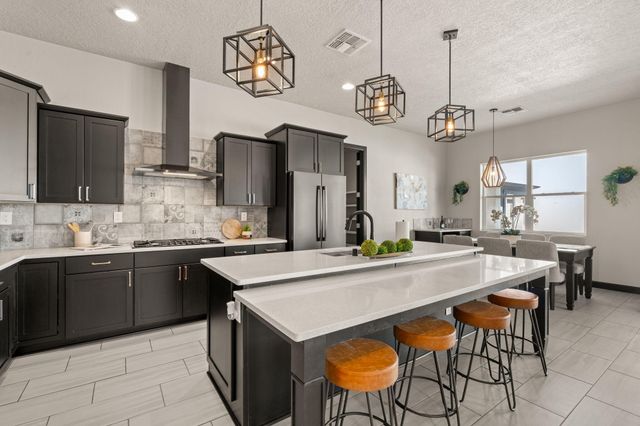 2416 Nugget Street SE, Rio Rancho, NM 87124