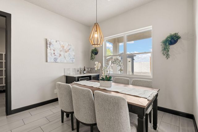 2416 Nugget Street SE, Rio Rancho, NM 87124