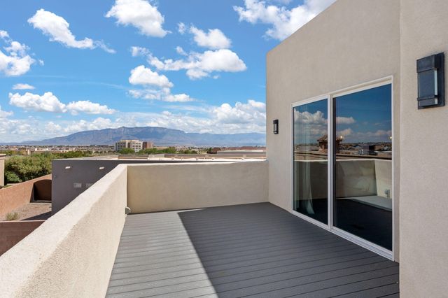 2416 Nugget Street SE, Rio Rancho, NM 87124