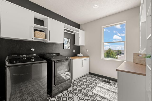 2416 Nugget Street SE, Rio Rancho, NM 87124