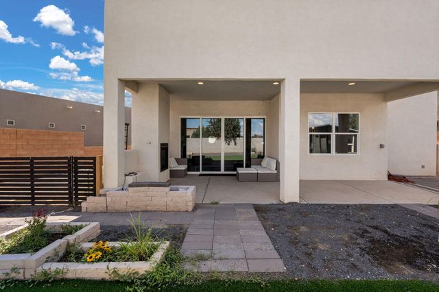 2416 Nugget Street SE, Rio Rancho, NM 87124