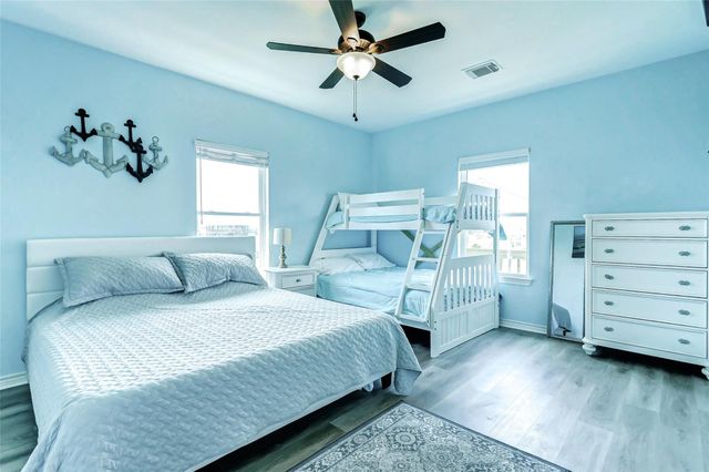 2754 Gulfview Lane, Crystal Beach, TX 77650