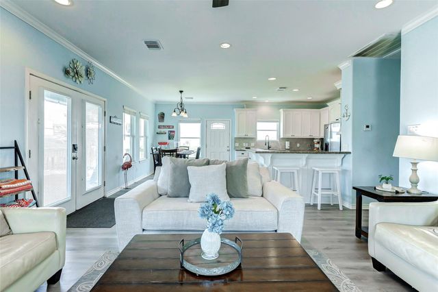 2754 Gulfview Lane, Crystal Beach, TX 77650