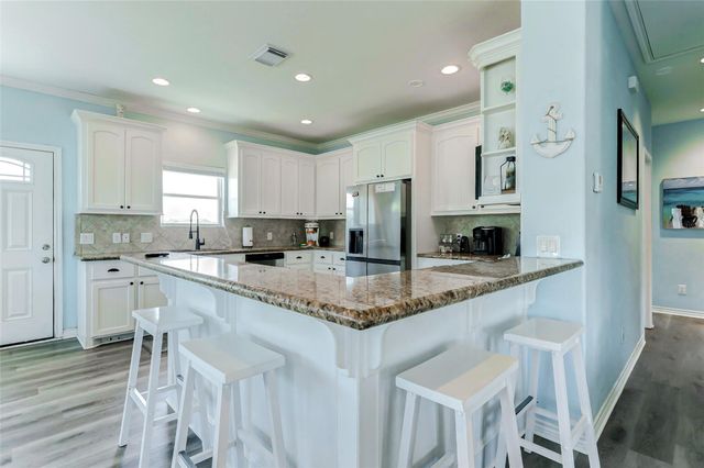 2754 Gulfview Lane, Crystal Beach, TX 77650
