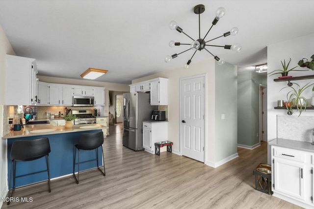 1902 Allendale Drive, Toledo, OH 43611