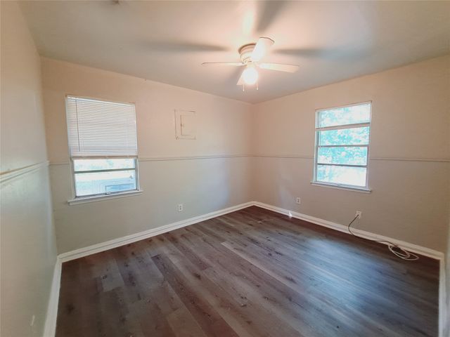 3831 Castle Hills Drive, Dallas, TX 75241
