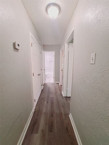 3831 Castle Hills Drive, Dallas, TX 75241