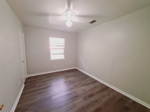 3831 Castle Hills Drive, Dallas, TX 75241
