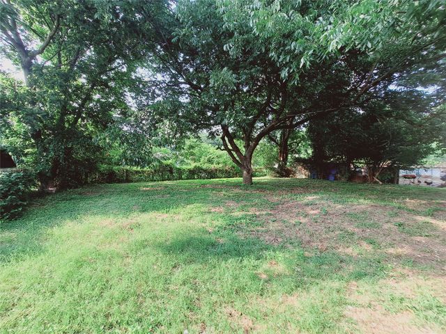 3831 Castle Hills Drive, Dallas, TX 75241
