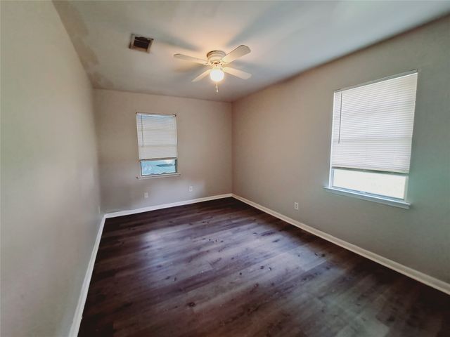 3831 Castle Hills Drive, Dallas, TX 75241