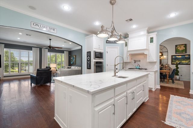 160 September Drive, Streetman, TX 75859