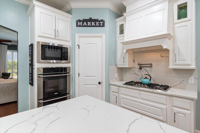 160 September Drive, Streetman, TX 75859
