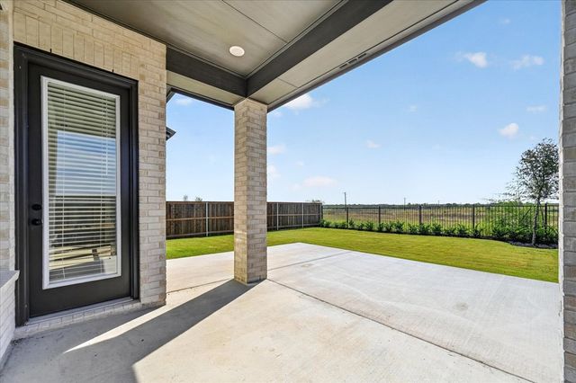 2106 Waters Edge Street, Forney, TX 75126