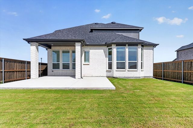 2106 Waters Edge Street, Forney, TX 75126