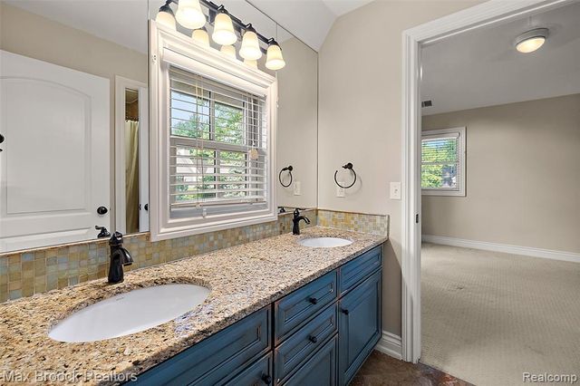 698 Hanna Street, Birmingham, MI 48009