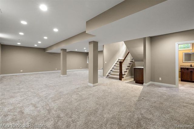 698 Hanna Street, Birmingham, MI 48009