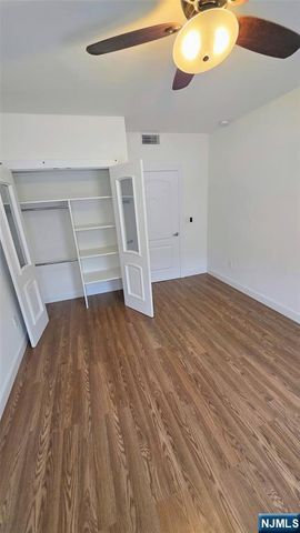 292 Stuyvesant Avenue 290, Lyndhurst, NJ 07071