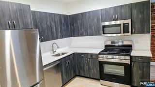 292 Stuyvesant Avenue 290, Lyndhurst, NJ 07071