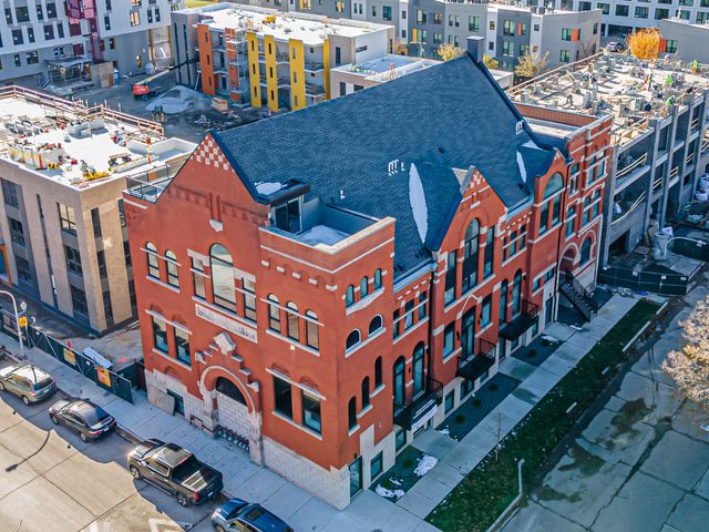 501 W Elm Street 3, Chicago, IL 60610