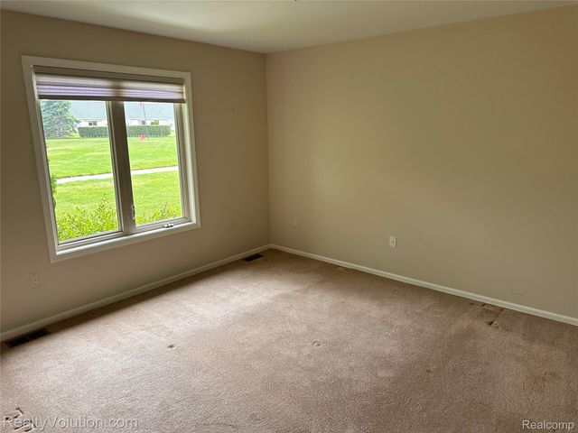 1812 Stoldt Avenue, Imlay City, MI 48444
