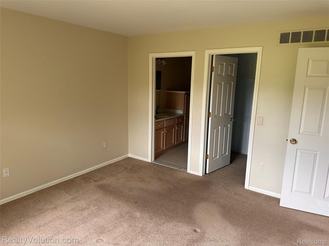 1812 Stoldt Avenue, Imlay City, MI 48444