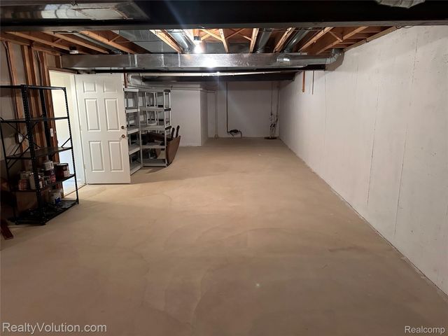 1812 Stoldt Avenue, Imlay City, MI 48444