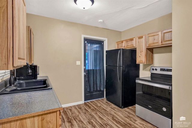 411 W 4th St, Junction City, KS 66441