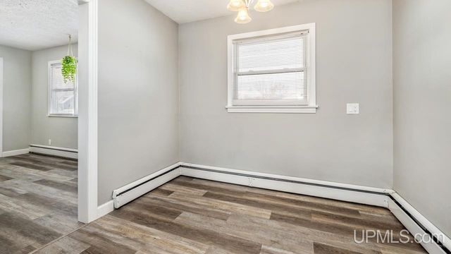 1605 S 17th Avenue, Escanaba, MI 49829