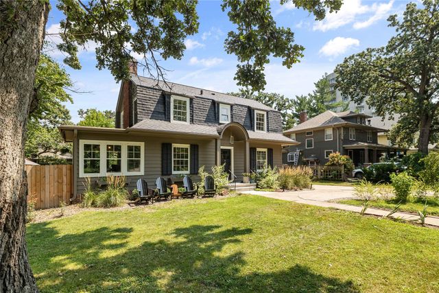 637 42nd Street, Des Moines, IA 50312