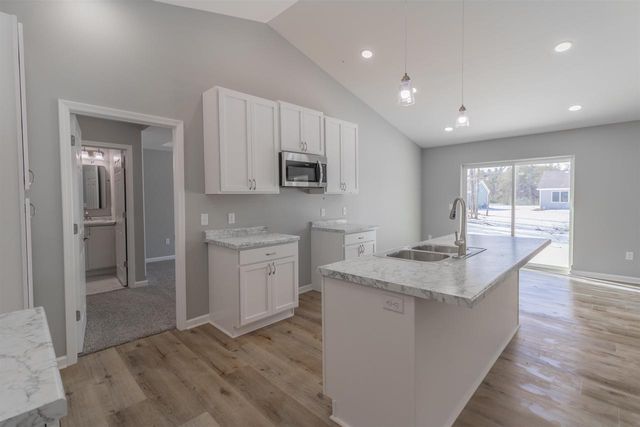 860 TORREY PINES WAY, Plover, WI 54467