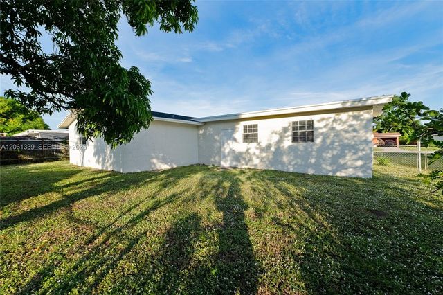 2641 NW 44th Ave 0, Lauderhill, FL 33313