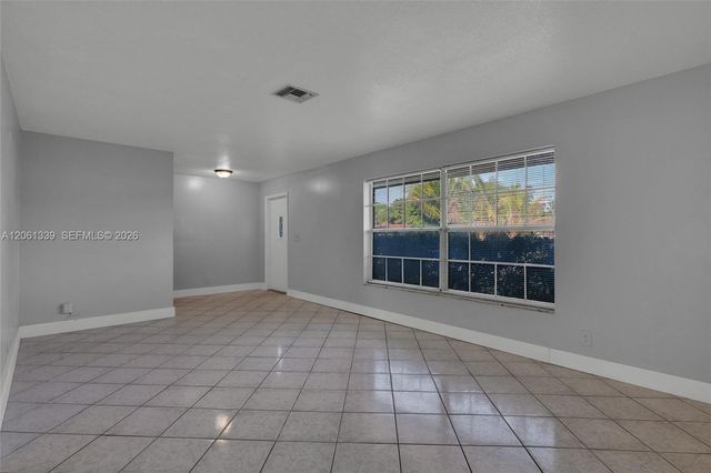 2641 NW 44th Ave 0, Lauderhill, FL 33313