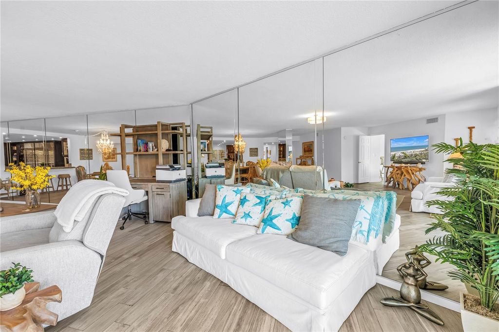 Image 13 of property listing at 6600 SUNSET WAY 408, St Pete Beach, FL 33706