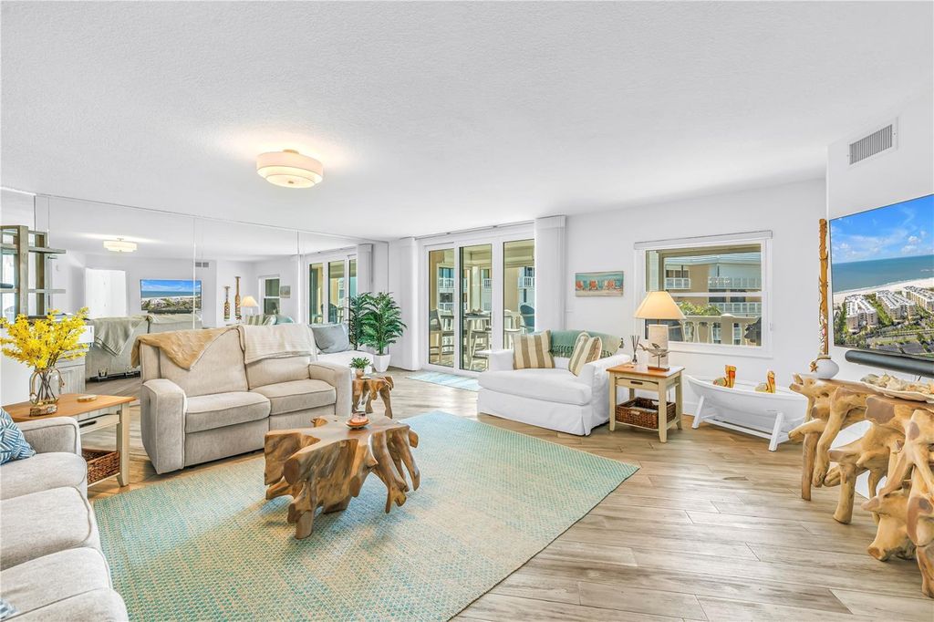 Image 15 of property listing at 6600 SUNSET WAY 408, St Pete Beach, FL 33706