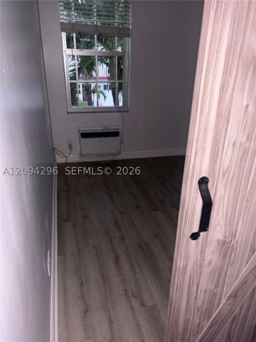 637 12th St 6, Miami Beach, FL 33139
