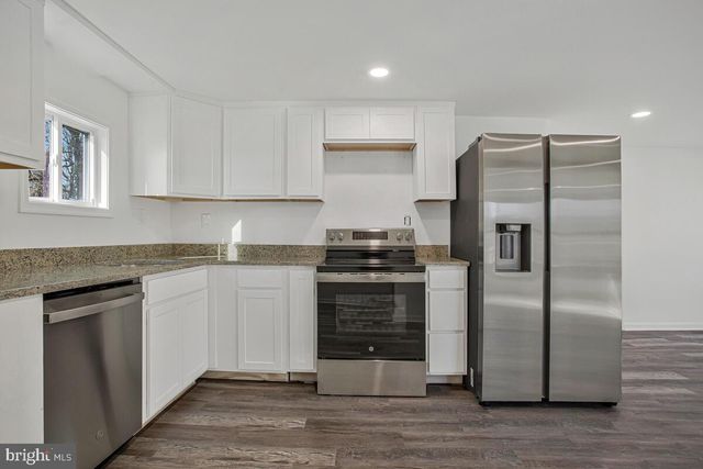 1660 BAY RIDGE RD, Edgewater, MD 21037