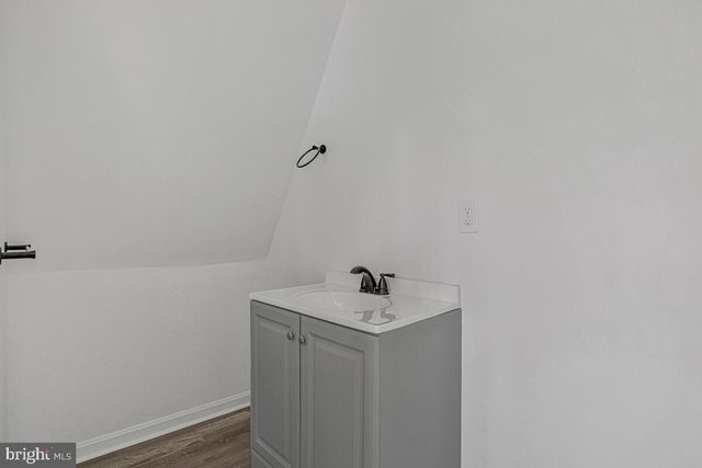 1660 BAY RIDGE RD, Edgewater, MD 21037