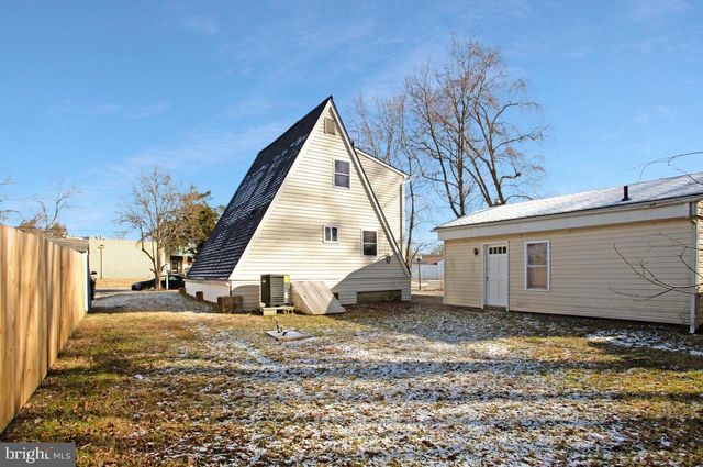 1660 BAY RIDGE RD, Edgewater, MD 21037