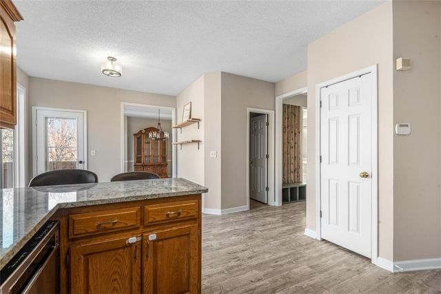 21704 W 49th Street, Shawnee, KS 66226