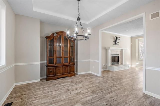 21704 W 49th Street, Shawnee, KS 66226