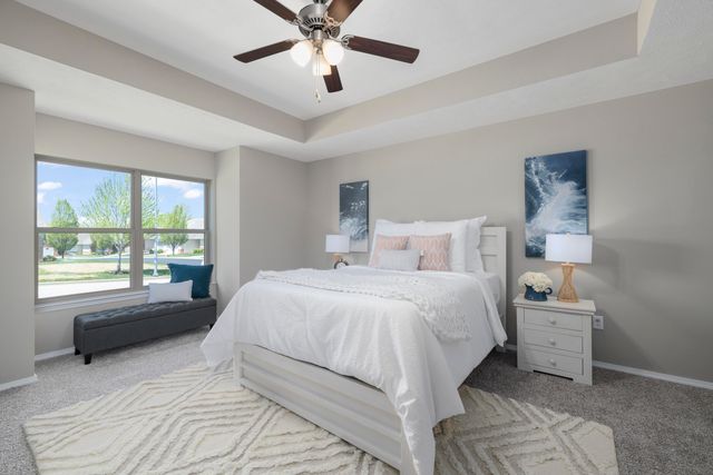 1353 N Sandy Creek Circle, Nixa, MO 65714