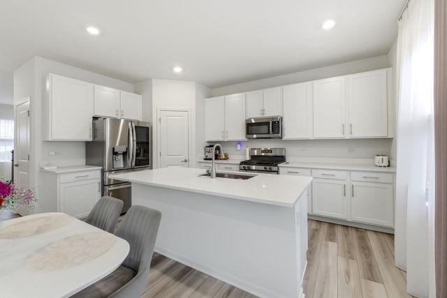 8503 Rosehall Drive, Joliet, IL 60431