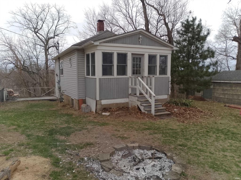 6021 E Liberty Drive, Monticello, IN 47960