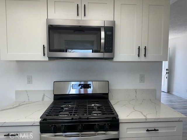 22134 Broken Lance, Apple Valley, CA 92307