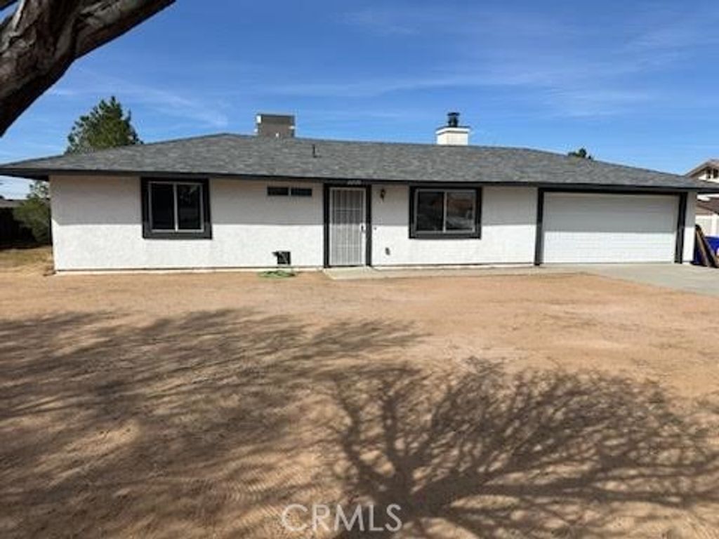 22134 Broken Lance, Apple Valley, CA 92307